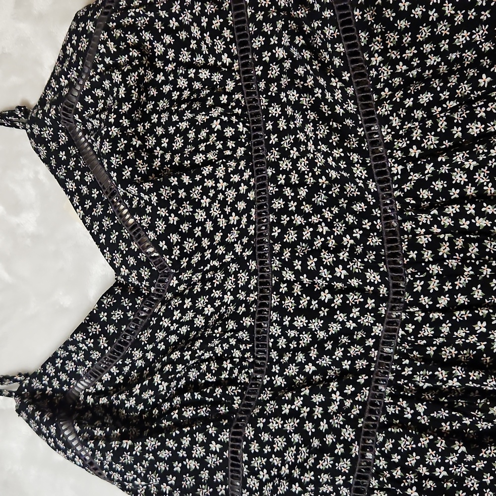 Aeropostale Black and White Floral Romper - Picture 4 of 12